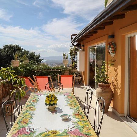 Villa Le Terrazze Del Teatro Greco Taormina Exterior foto