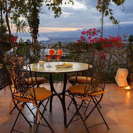 Villa Le Terrazze Del Teatro Greco Taormina Exterior foto
