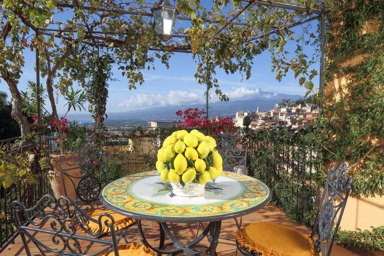 Villa Le Terrazze Del Teatro Greco Taormina Exterior foto