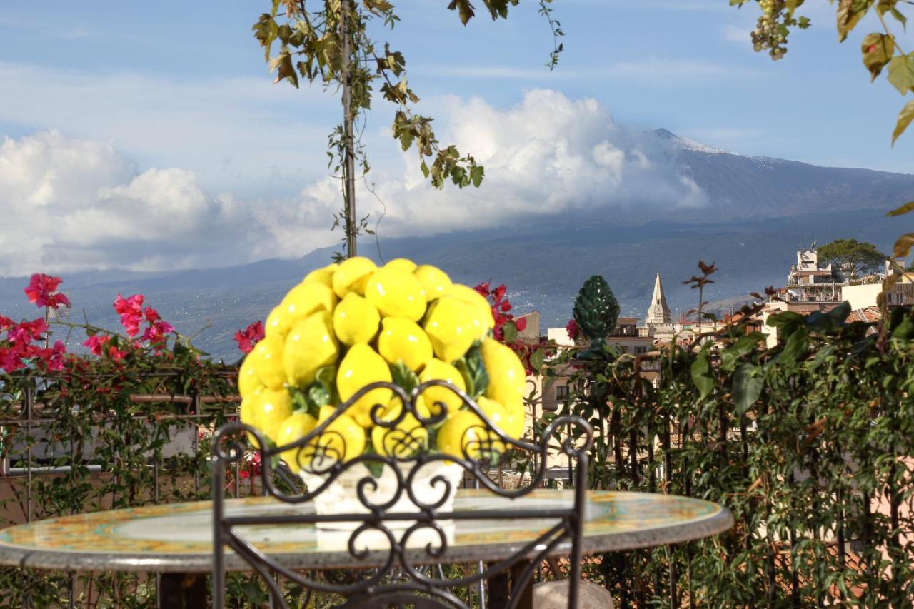Villa Le Terrazze Del Teatro Greco Taormina Exterior foto